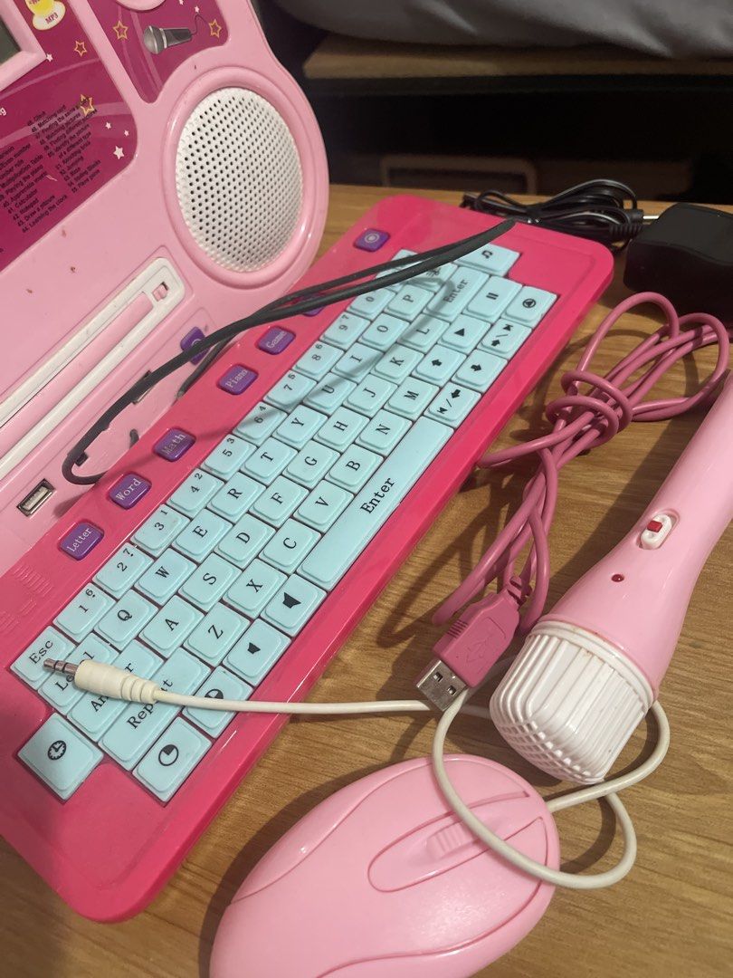 Sing-Along Laptop (Category: Infant Playtime) located in Pasig City. Submitted by kambalkulit (Listing ID 1461632889, Image 1). Description: .