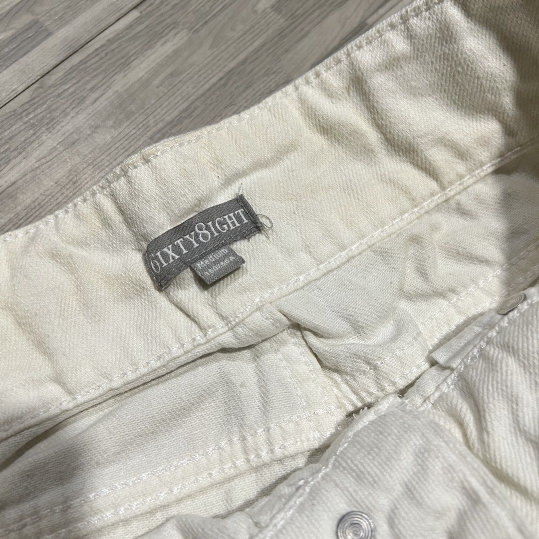 SIXTYEIGHT White Embroidered Denim Shorts Size Medium (Category: Shorts) located in Las Pinas. Submitted by veamesia_ (Listing ID 1461564450, Image 3). Description: - Brand: SIXTYEIGHT - Color: White Denim - Design: All-over embroidered floral pattern - Pockets: Two front, two back - Bought when I was in Korea - Size: Medium on tag (Size 25-26) ‼️NEED WASH ‼️ .