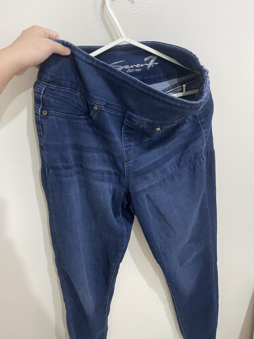 Size 10 Blue Denim jegging Pants (Category: Jeans) located in Quezon City. Submitted by ashleyortizzz (Listing ID 1461606426, Image 3). Description: Unused from the US THICK MATERIAL sayang does not fit me. Size 10 on tag so large to xl .