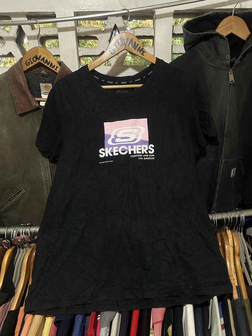 Sketchers Shirt (Category: Tshirts & Polo Shirts ) located in Ozamiz City. Submitted by quick_done_deals (Listing ID 1461727349, Image 2). Description: 🛒 ** Sketchers Shirt ** 💯 Excellent Condition 📐 Dimes: L27xW22 🔍 Issue: None 🎨 Color Rate: 9.5 / 10.