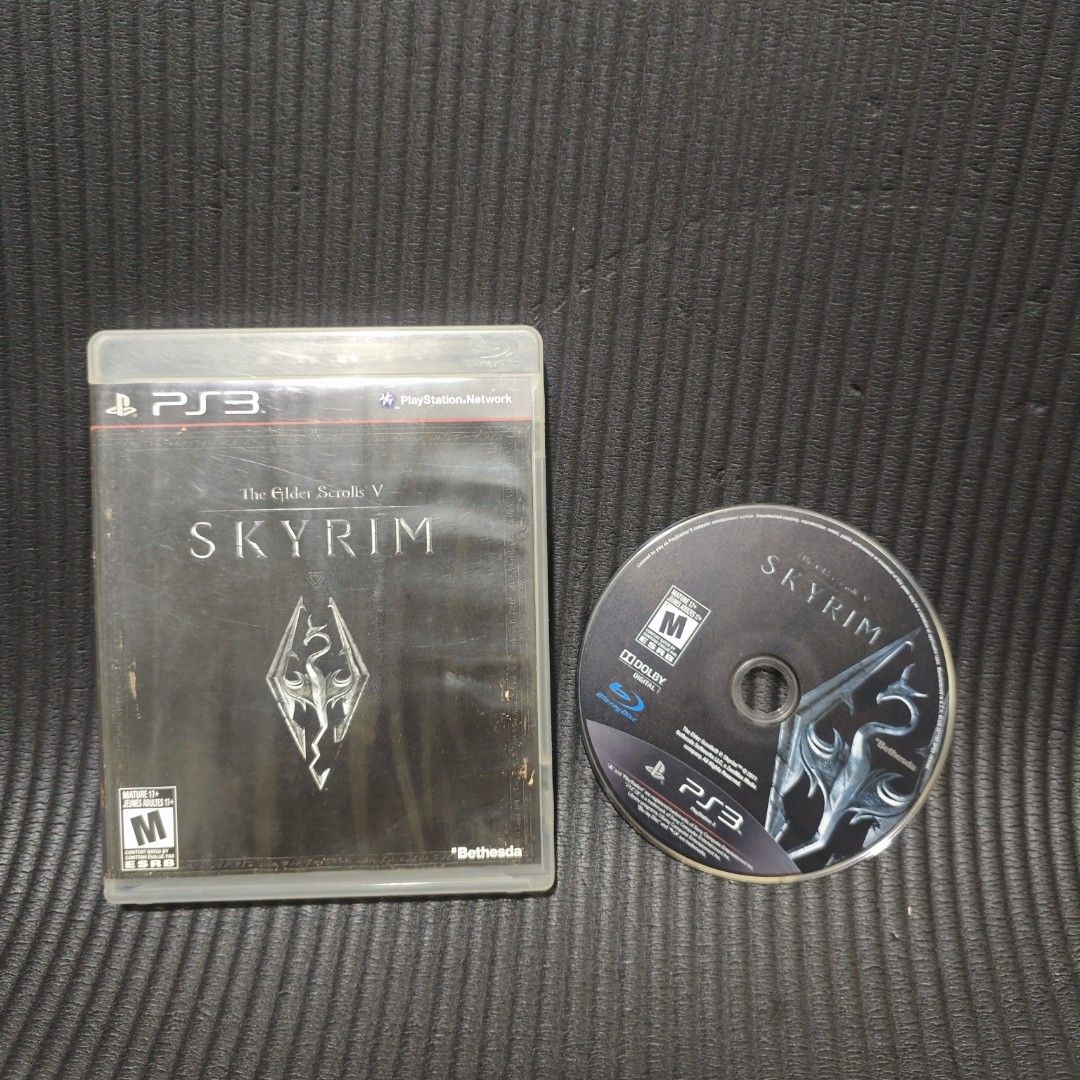 Skyrim PS3 Game (US) (Category: PlayStation) located in Quezon City. Submitted by shopme_gadget30 (Listing ID 1461748948, Image 1). Description: kindly read the details first for sale fixed price good condition tested and working with Case and disc game compatible to ps3 USA Region Shoopppppeee —,✅ can check out pm for the linnnkkk (If shoopppee check out, price is higher because of shooppppeee deduction qc area meet up: sm north shipping fee mus