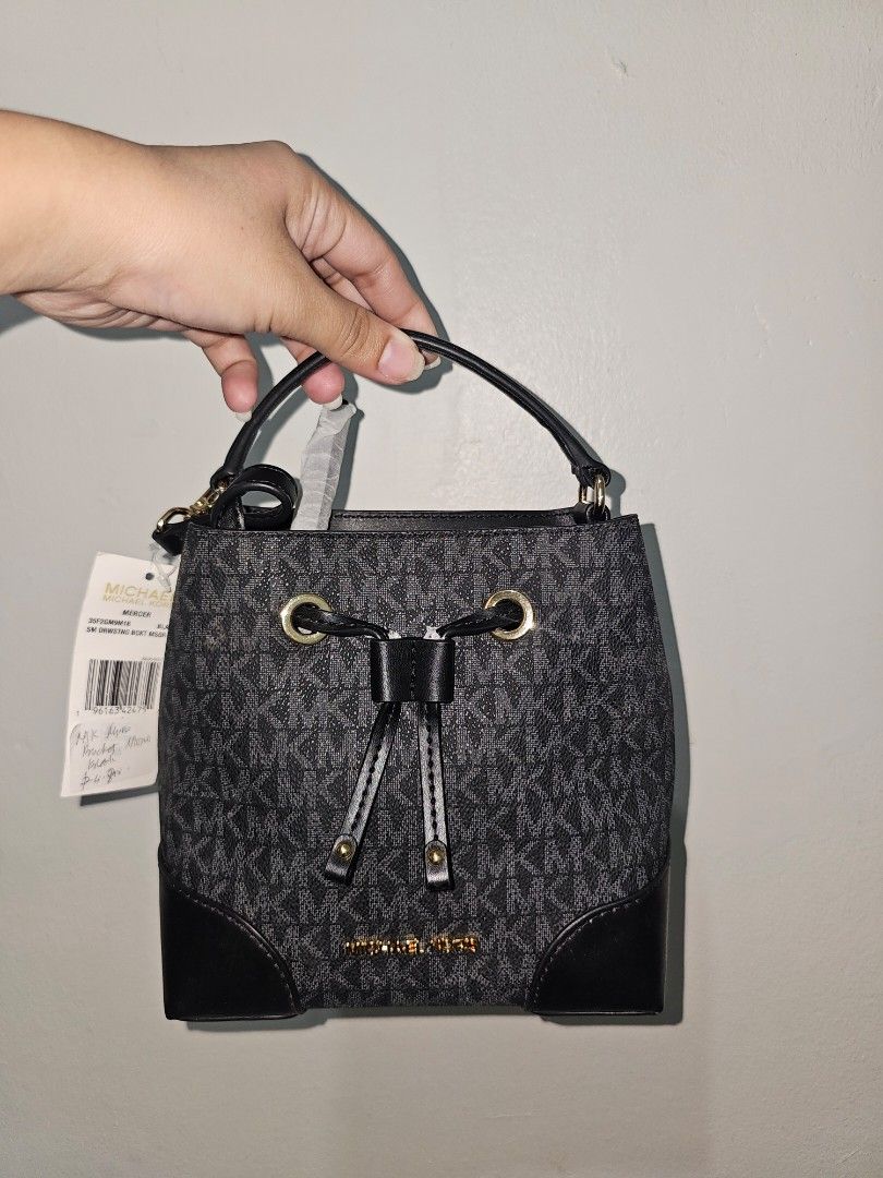 Sling Bag (Category: Announcements) located in Manila. Submitted by tokyo_thv (Listing ID 1461613631, Image 1). Description: ORIGINAL MK BAG PM FOR MORE INFO.
