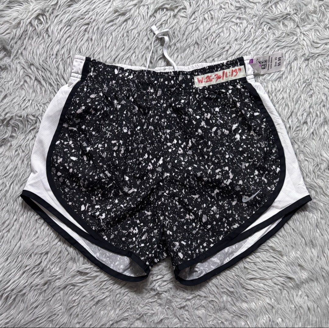 SMALL DRIFIT SHORTS FOR WOMEN (Category: Activewear) located in Valenzuela. Submitted by highyahigh_thriftshop (Listing ID 1461716233, Image 2). Description: SMALL DRIFIT SHORTS FOR WOMEN Excellent condition from US 200 each LOCATION: Valenzuela City Courier: JnT (Nationwide shipping) No rush shipping MOP: Gc@sh or B@nk tr@nsfer only .