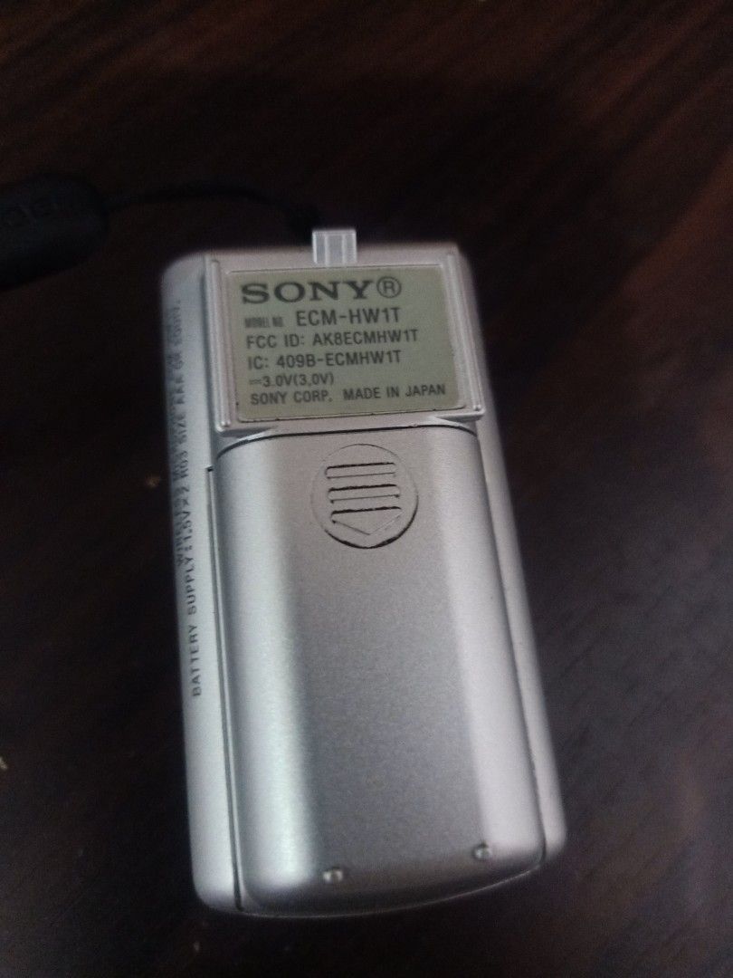 Sony BT mic for camcorder (Category: Music Accessories) located in Las Pinas. Submitted by the_recycle_shop (Listing ID 1461731415, Image 2). Description: Power test ok only not tested Compatible with sint camcorders Selling as is buy at your own risk.