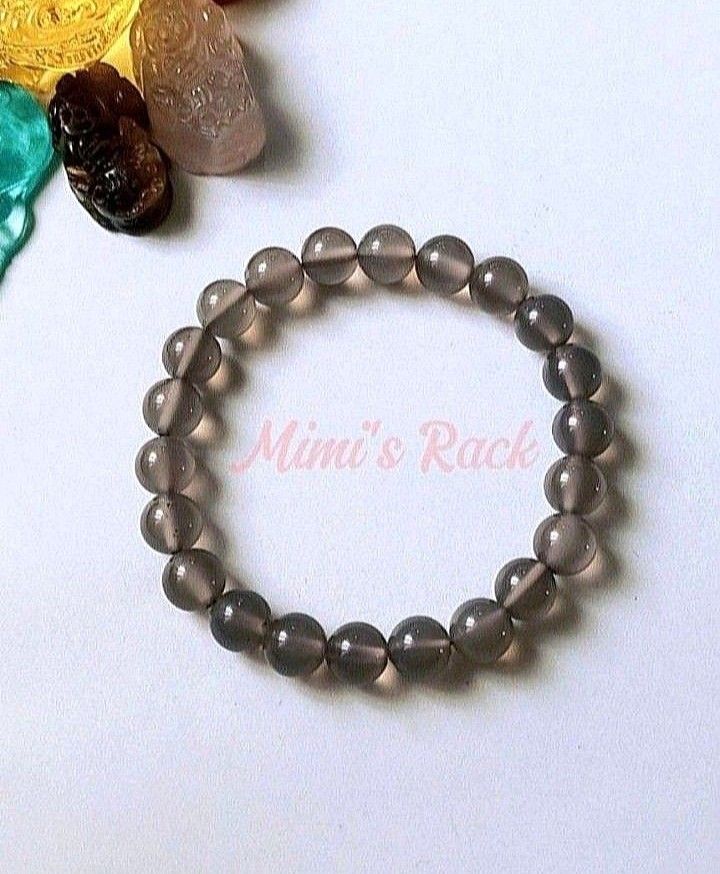 SOOT AGATE NATURAL STONE BRACELET (Category: Bracelets) located in Taguig. Submitted by mimisrack (Listing ID 1461633878, Image 2). Description: 🩶Deep grounding and protective energy bracelet for calm strength and stability -Soot Agate is known for strong grounding and protective properties -Helps absorb negative energy and emotional stress -Promotes inner calm, balance, and mental clarity -Supports stability during challenging or stressful time