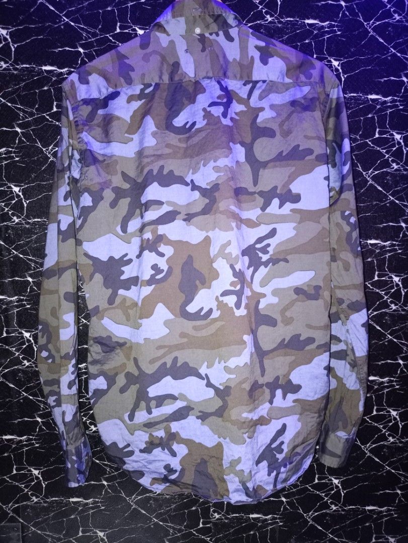 SOPHNET. Camouflage Button-Up Shirt XL (Category: Tshirts & Polo Shirts ) located in Manila. Submitted by naixhrift (Listing ID 1461698435, Image 2). Description: - SOPHNET. Long-Sleeve Button-Up Shirt - Cool camouflage pattern in blue, brown, and green tones - Size XL pasok sa Med to L - Length 28 -Width 22 -Shoulder 19 -Sleeve 26 680 plus ship jnt courier paymen on gcash.