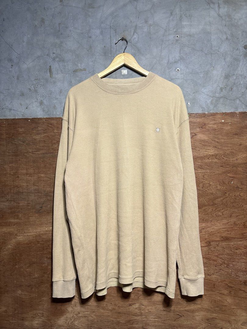Soutpole Waffle Thermal (Category: Tshirts & Polo Shirts ) located in Aparri. Submitted by bry_thrifts (Listing ID 1461723491, Image 1). Description: Width: 23” Length: 31.5” Color rate: 9.8/10 Condition: 9.8/10 Issue: Lints(can be removed).