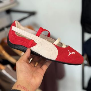 (Category: ) located in . Submitted by bless_my_closet (Listing ID 1461671940, Image 1). Description: .