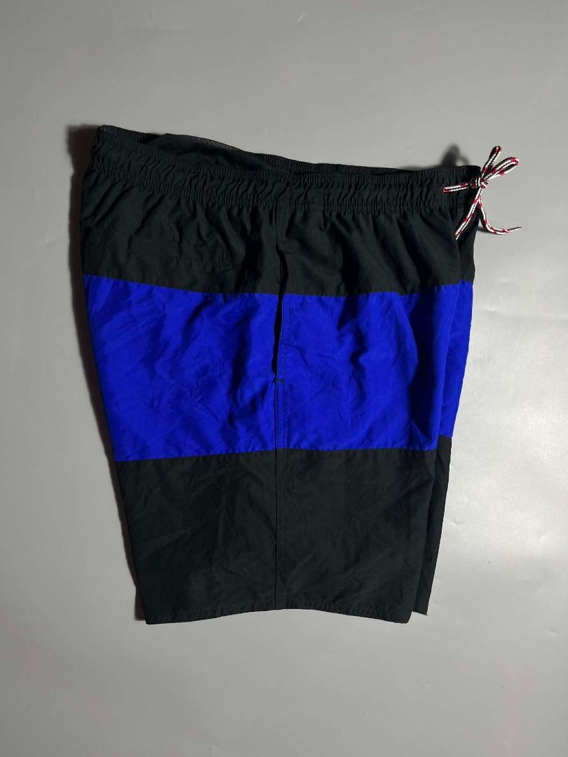 SPEEDO NYLON (Category: Shorts) located in General Santos City (Dadiangas). Submitted by arjay_genita (Listing ID 1461672493, Image 2). Description: Speedo Nylon ‼️Size 30-34 L17 ‼️Excellent condition ‼️Color rate 9.5./10 ‼️No issue.