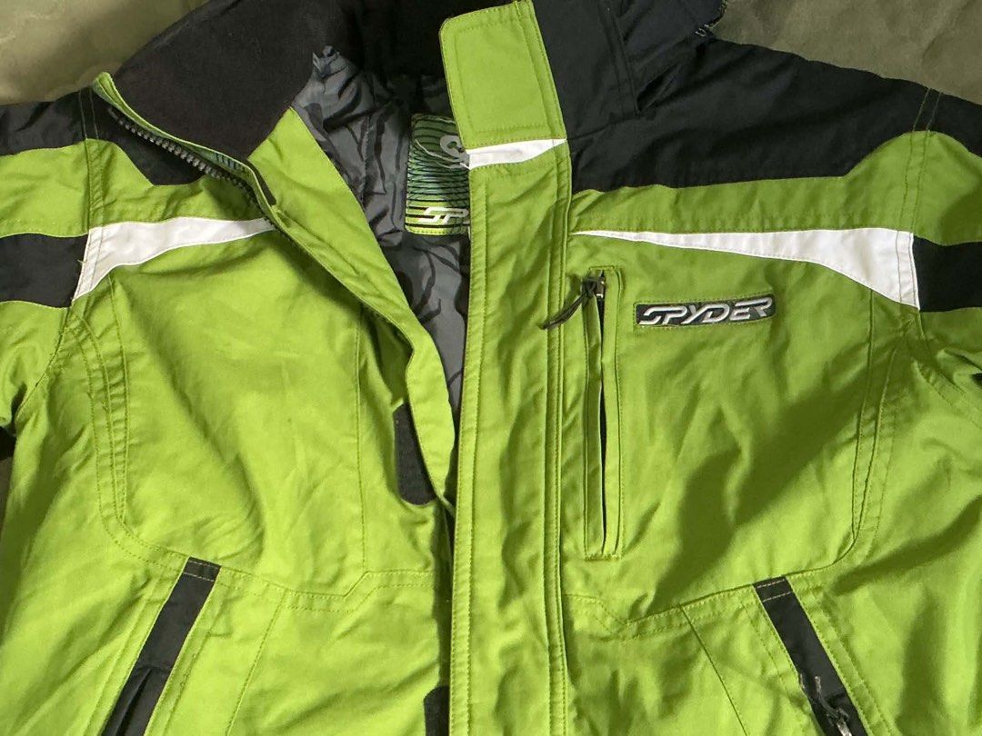 Spyder kids jacket (Category: Babies & Kids Fashion) located in Angeles City. Submitted by ritenianstuff (Listing ID 1461603078, Image 2). Description: Authentic Spyder kids jacket Check measurements nlng po.
