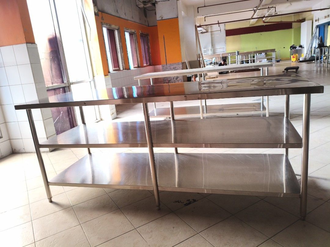 Stainless Table Heavyduty (Category: Industrial Equipment) located in Quezon City. Submitted by cathian (Listing ID 1461650933, Image 2). Description: Good for Kitchen and other used. Sturdy and good quality material .