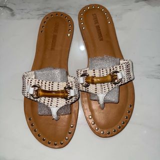 (Category: ) located in . Submitted by vintagefinds.2021 (Listing ID 1461573167, Image 1). Description: .