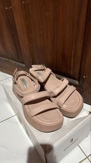 (Kategori: ) berada di . Dikirim oleh prelovedjiie (ID iklan 1461567184, Gambar 1). Deskripsi: .