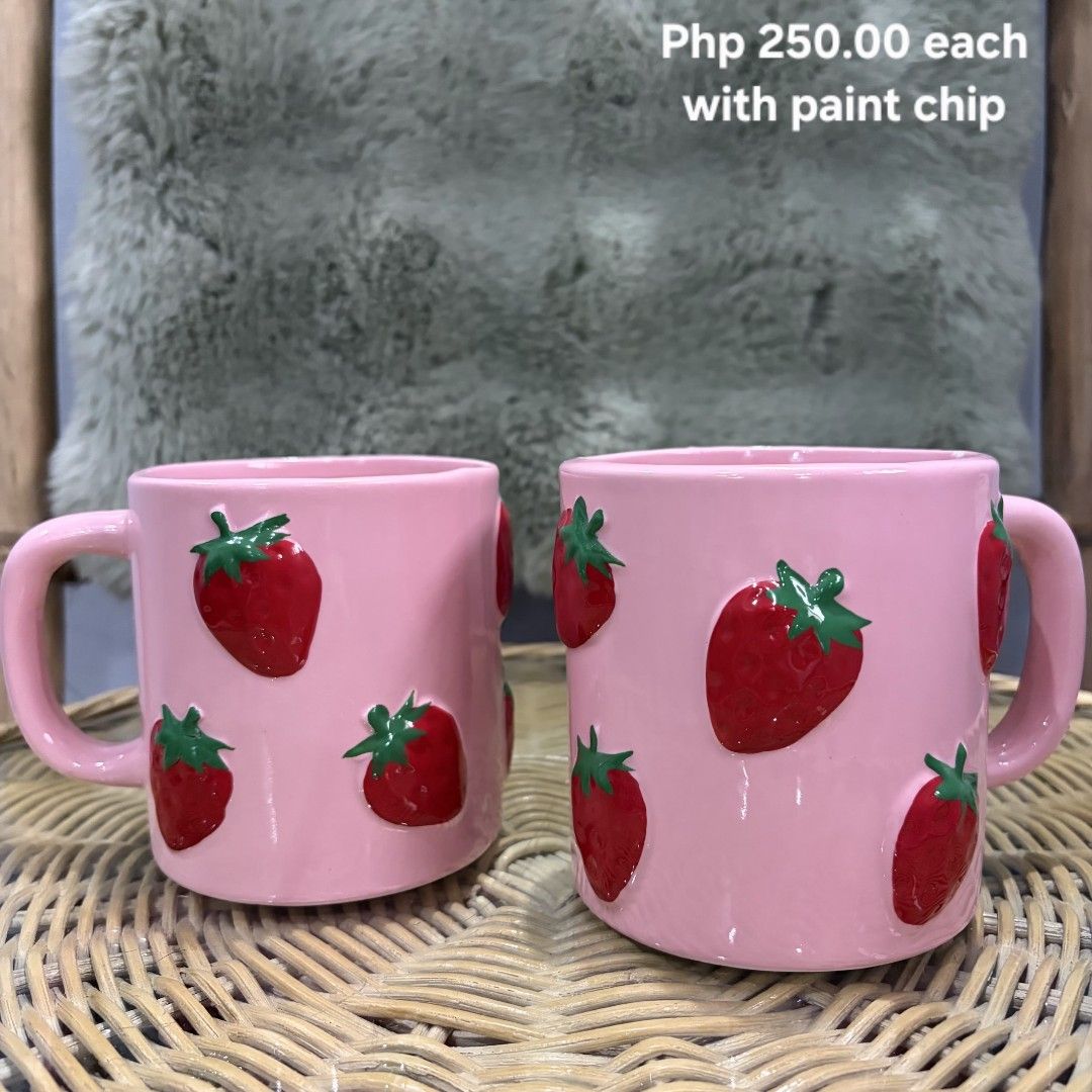 Strawberry Mug (Category: Coffee & Tea Tableware) located in Pateros City. Submitted by lovealy_07 (Listing ID 1461641917, Image 1). Description: 10/10 with small paint chip lalamove only.