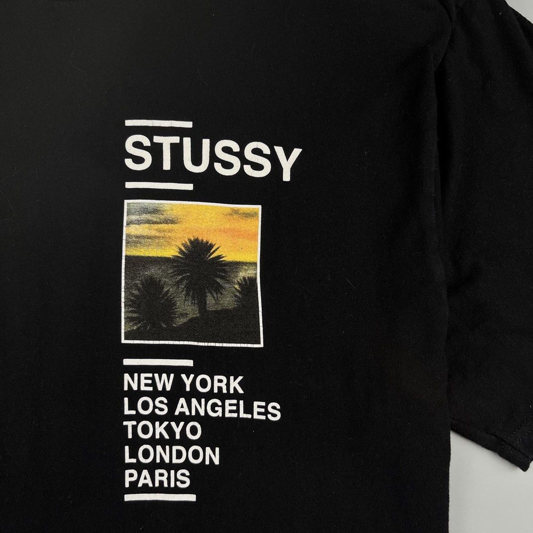 Stüssy Gold Coast Tee (Category: Activewear) located in Los Banos. Submitted by 4030.archives. (Listing ID 1461756586, Image 2). Description: Stüssy Gold Coast Tee 1500 Pesos Large Length : 28.5 inches Width : 22 inches Excellent Condition .
