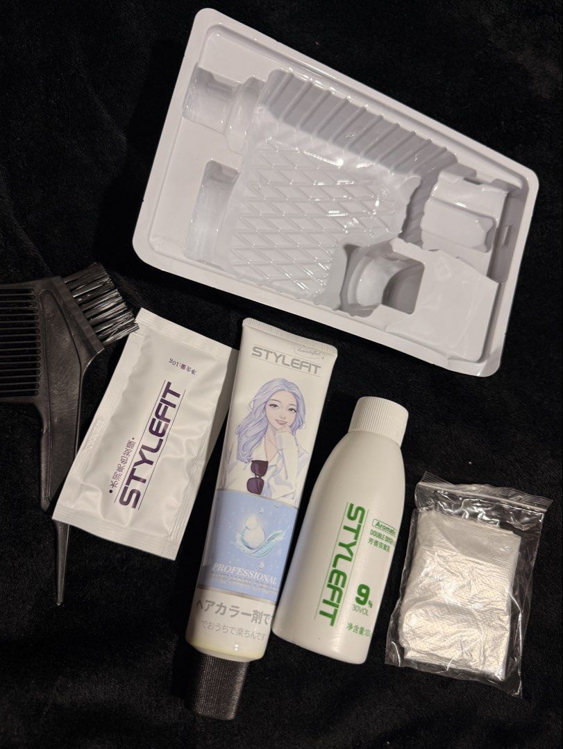 Stylefit Haircolor Set (Category: Hair) located in Pateros City. Submitted by jnnhfrnndz (Listing ID 1461681854, Image 3). Description: Stylefit Stuffy green both color 1 box naopen lang pero di nagamit, 1 box sealed pa Complete set both! TAKE ALL ONLY .