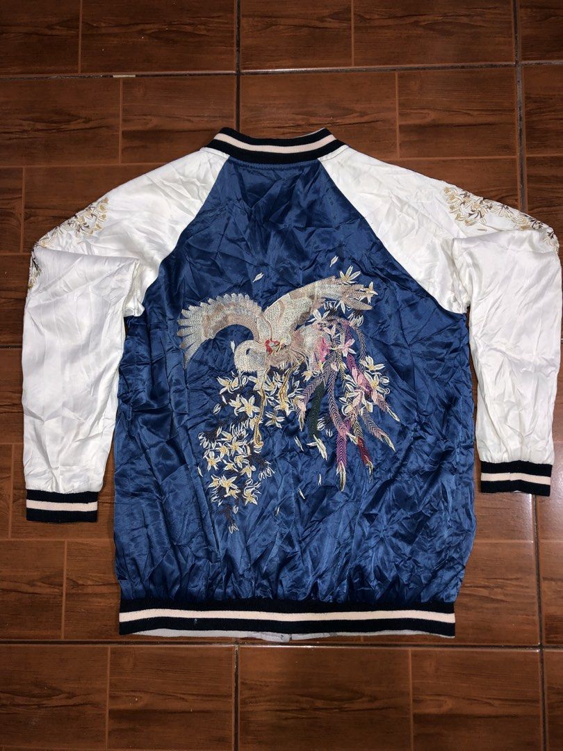 Sukajan Zip Up Jacket (Category: Coats, Jackets and Outerwear) located in San Juan City. Submitted by prettyboi_ (Listing ID 1461608845, Image 2). Description: GOOD CONDITION COLOR RATE 8/10 NO TAGS NEED WASH ONLY SAN JUAN CITY LOCATION VIA LALAMOVE FEE YOURS.