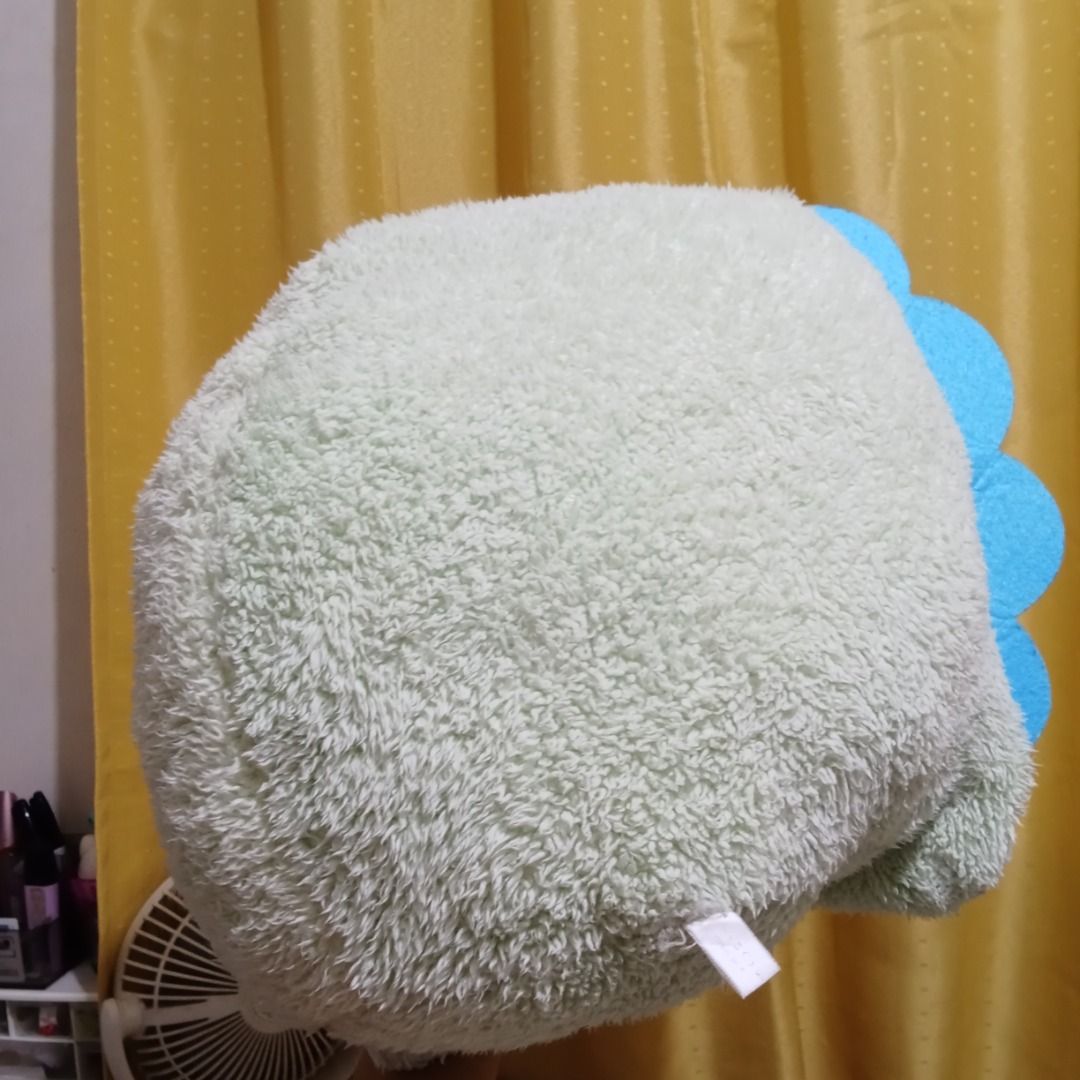 Sumikko Gurashi Jumbo Tokage heart (Category: Plushies & Soft Toys) located in Quezon City. Submitted by trinket_cat (Listing ID 1461622265, Image 2). Description: Sumikko Gurashi Jumbo size Tokage MOP-GCASH MOD-lalamove/J&T location- QC.