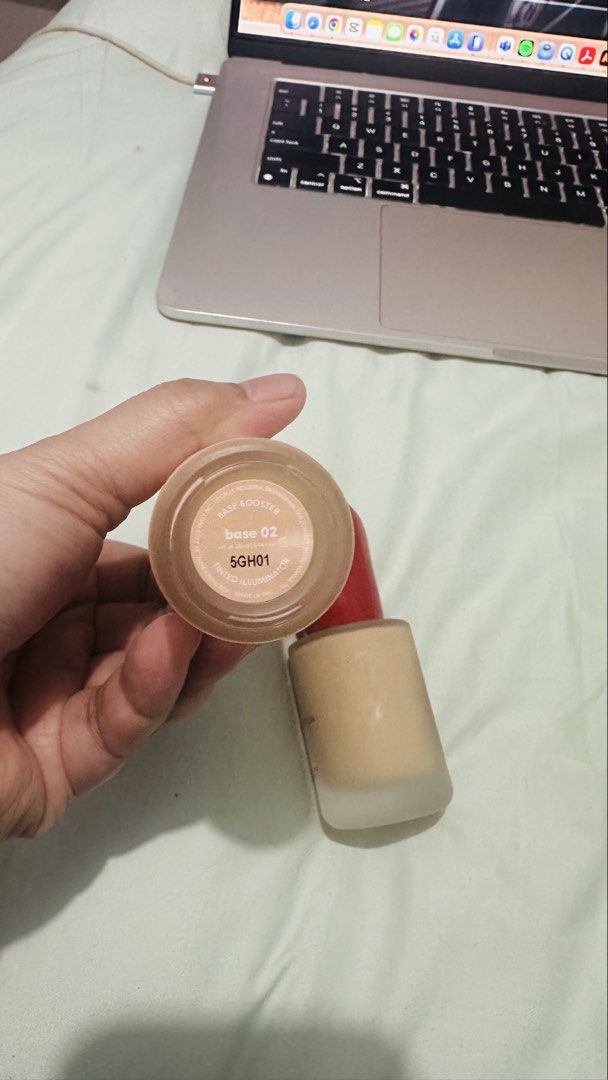 Sunnies Face Base Booster Multi-Use Tinted Illuminator + Enigma Foundation (Category: Makeup) located in Las Pinas. Submitted by krlska (Listing ID 1461569445, Image 3). Description: - Sunnies Face Base Booster in shade Base 02 with box - Enigma product in shade Canvas LN6.5 - 30ml size - used once only - Selling as for 500, 300 each if not set - RFS shade too dark for me - Slightly nego - Shipping shouldered by buyer .