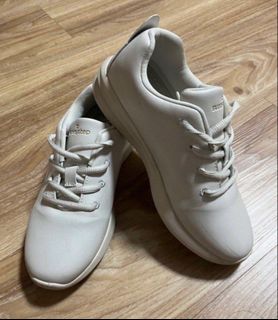 (Category: ) located in . Submitted by clothesrealm (Listing ID 1461715688, Image 1). Description: .