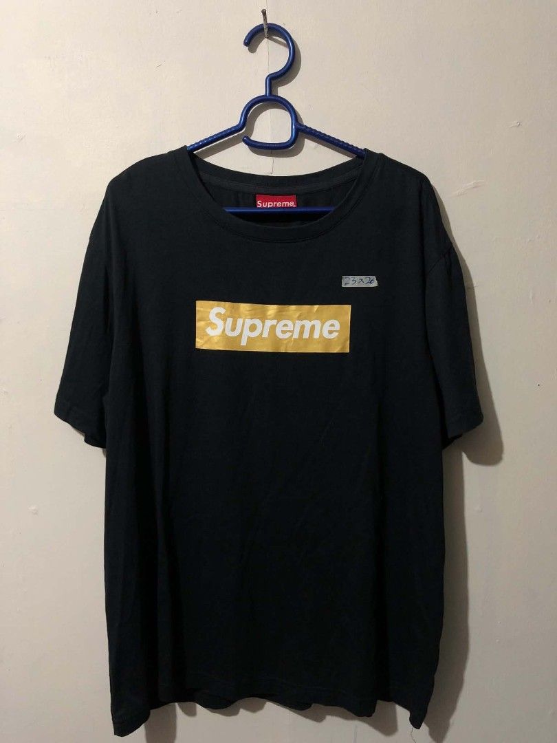 Supreme Box Logo (Category: Tshirts & Polo Shirts ) located in Manila. Submitted by wildshark-33d3 (Listing ID 1461678423, Image 1). Description: Authentic Excellent condition No issue.
