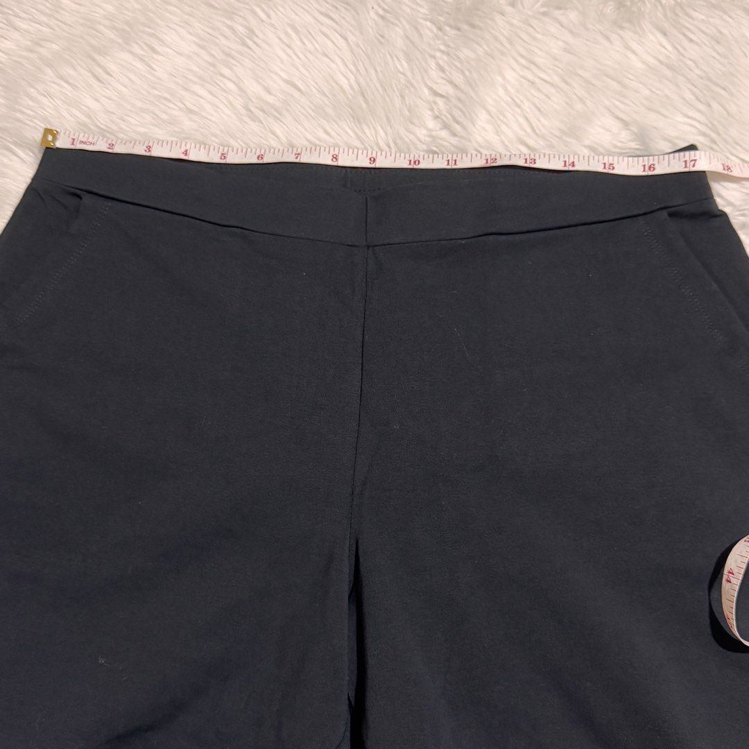 Susan Graver Weekend Premium Stretch Pull-On Capri Leggings-US Large(36"-40”) (Category: Other Bottoms) located in Las Pinas. Submitted by defg35 (Listing ID 1461584334, Image 2). Description: New without tag 88% cotton 12% spandex.