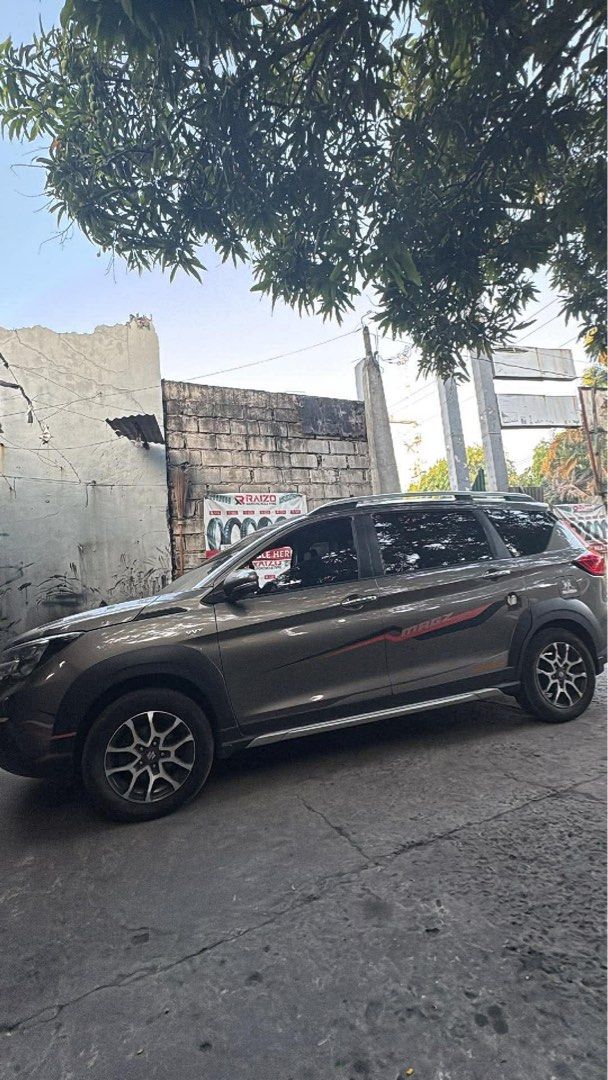 Suzuki XL7 GLX AT Auto (Category: Used Cars) located in Caloocan City. Submitted by shasha_03 (Listing ID 1461720426, Image 2). Description: SUZUKI XL7 lady owned with 68,000 km mileage.