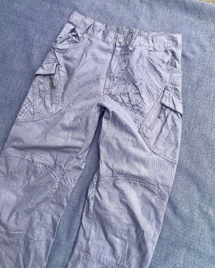 Tactical pants (Category: Activewear) located in Davao. Submitted by drayliii (Listing ID 1461629849, Image 2). Description: tactical pants size 32-34 length 40 excellent 650+ship davao city.