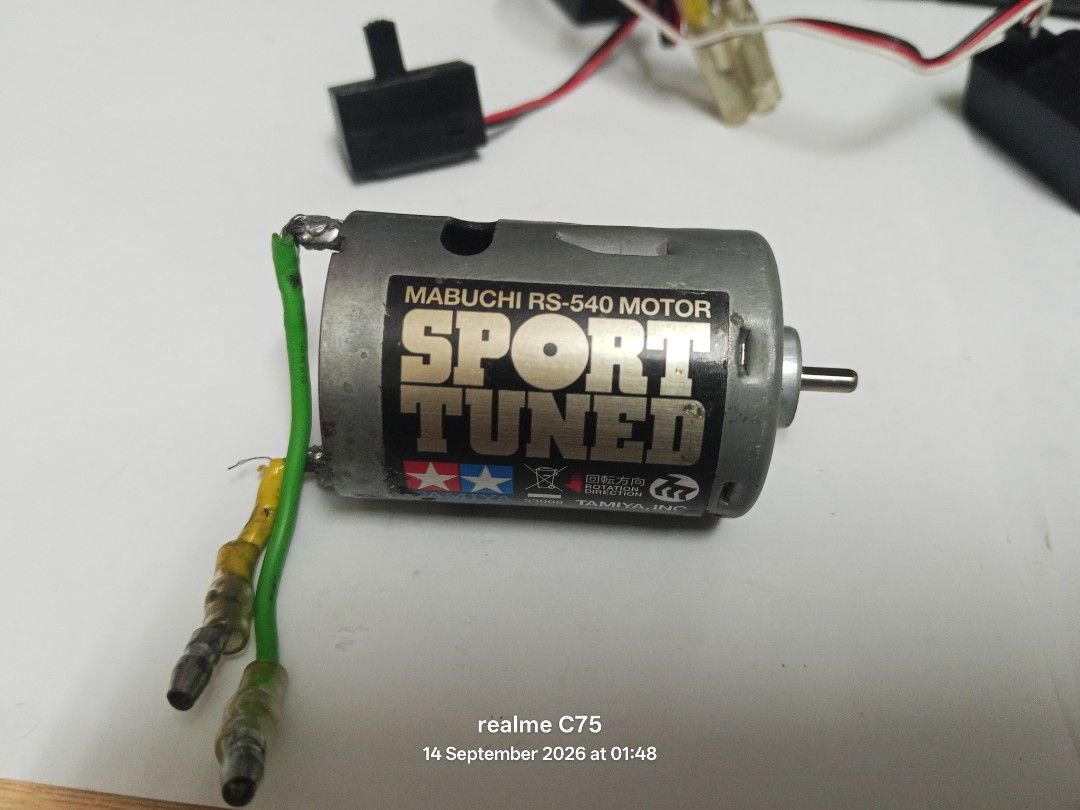 Tamiya Set Remote (Category: Remote Control Toys) located in Senawang. Submitted by arzexkila (Listing ID 1461609581, Image 2). Description: WTS - Combo Tamiya (Remote/Receiver/Esc/Motor) Tamiya Spec : -Remote fine spec 2.4G TTU-08 -Receiver TRU-08 -ESC TEU-105BK -Motor Mabuchi RS-540SH Bagi FREE -Battery Energizer AA 4pcs -Sport Tuned (Rosak) -Brush Motor 12Turn (Elok) Ada kotak kalau nak sekali. Dah siap binding. Test OK. Pasang terus lunchur..