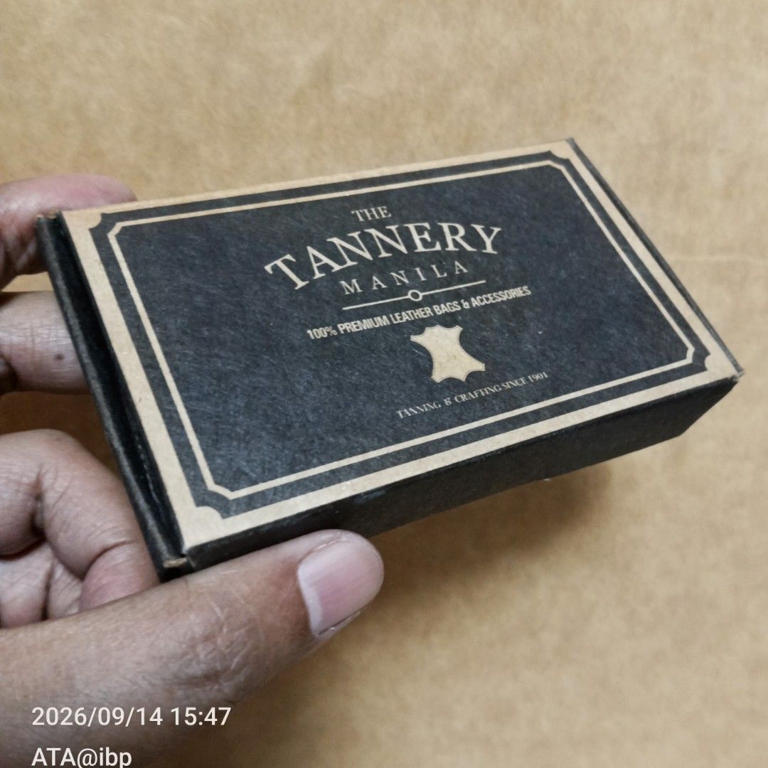 The Tannery Manila PREMIUM LEATHER KEYCHAIN (Category: Wallets & Card Holders) located in Paranaque City. Submitted by AirplanesTrainsAutomobilesATBP (Listing ID 1461708072, Image 2). Description: Want to see more of my listings? Just click my username above.☝️ DESCRIPTION: > ITEM: The Tannery Manila 100% PREMIUM LEATHER KEYCHAIN. > CONDITION: Brand New. > MODE OF PAYMENT: G-Cash. > MODE OF DELIVERY: Lalamove, LBC door to door or LBC branch picku