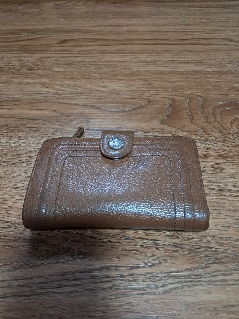 Tchibo Germany (Category: Wallets & Card holders) located in Quezon City. Submitted by dealtoshop (Listing ID 1461576035, Image 1). Description: 100% ORIGINAL IN PRISTINE CONDITION. PLEASE SEE THE PHOTOS FOR YOUR REFERENCES..