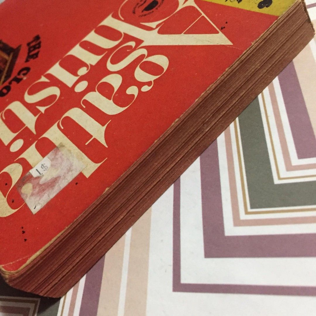 The Clocks by Agatha Christie (Category: Storybooks) located in Pasig City. Submitted by sell.phi (Listing ID 1461587223, Image 2). Description: The Clocks by Agatha Christie Preloved vintage mass market paperback creased covers and spine tanned inside covers, pages, and edges.