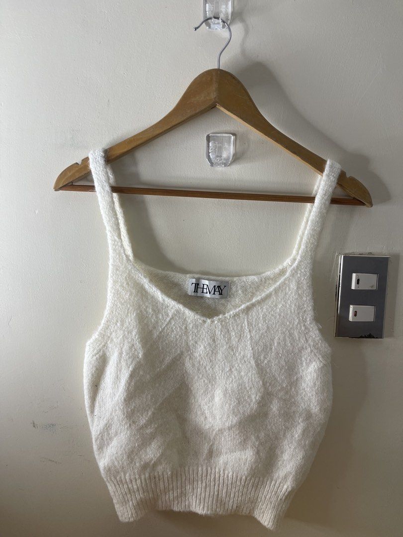 The may knit top m/l a24 (Category: Sleeveless) located in Baguio. Submitted by buyforless_2600 (Listing ID 1461742670, Image 1). Description: .