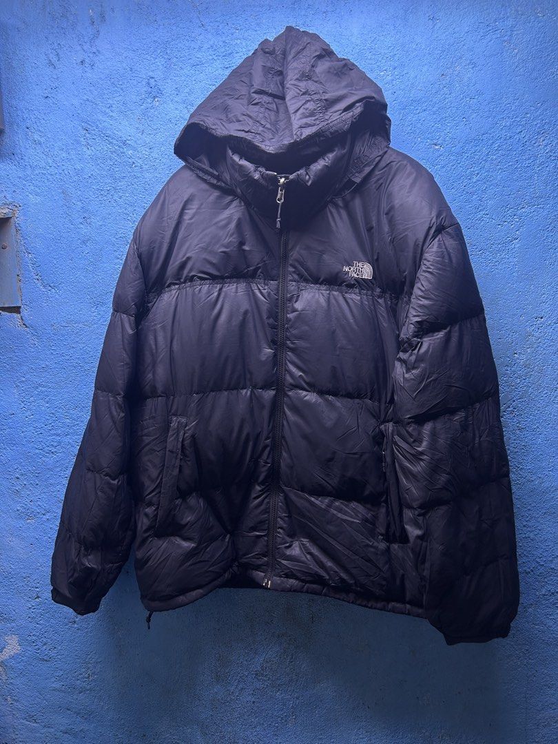 The North Face 550 Down Puffer Jacket XL/TG (Category: Coats, Jackets and Outerwear) located in Quezon City. Submitted by thriftxgoods (Listing ID 1461664616, Image 1). Description: Forsale The northface puffer 550 Size xl Dimes 26x31 Good condition Authentic Minimal issue see last two pictures All details declared 1500.