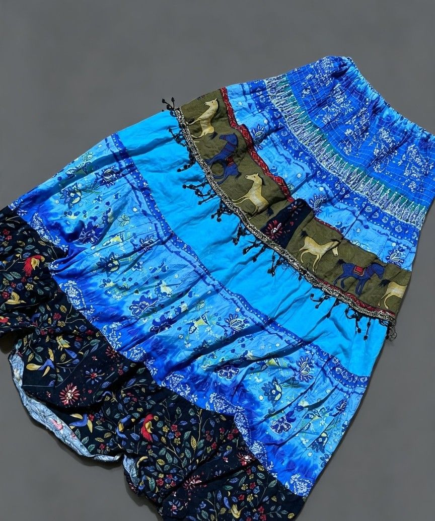TIERED MAXI SKIRT (Category: Skirts) located in Malabon City. Submitted by arc___wear (Listing ID 1461762608, Image 2). Description: TIERED MAXI SKIRT - SIZE XS TO MEDIUM - NO ISSUE - GOOD CONDITION - DM FOR MORE DETAILS AND PICS.