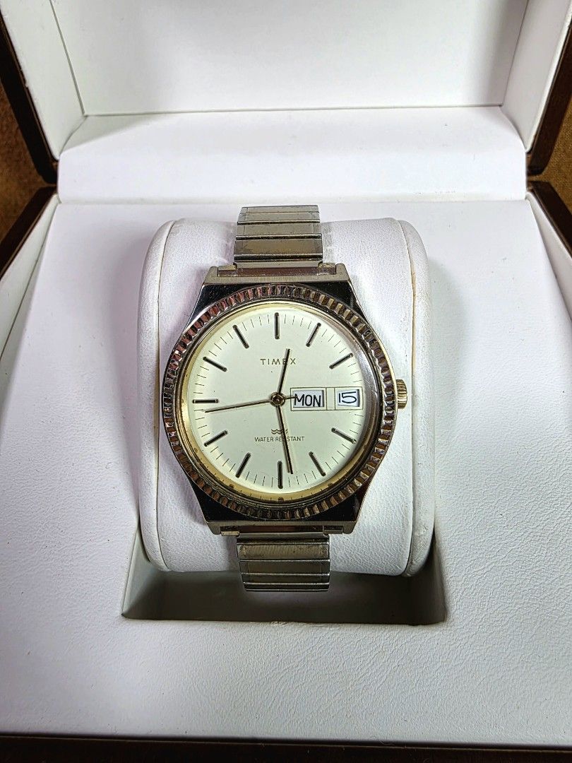 Timex Water Resistant Day-Date Watch (Category: Men's Watches) located in Rosales. Submitted by akumie30 (Listing ID 1461759982, Image 1). Description: - Vintage Timex Watch - Day-Date Complication - Water Resistant - Stainless Steel Band - Base Metal Bezel - Assembled in Taiwan - Shows some signs of wear on bezel and band - Classic and timeless piece Original Timex Manual Winding Working Properly Watch Only Hindi po kasama ang Box Case Size 37mm