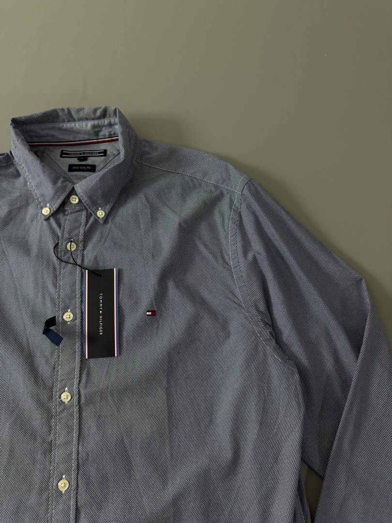 TOMMY HILFIGER (Category: Formal Shirts) located in Guagua. Submitted by sweetboyy (Listing ID 1461583635, Image 3). Description: TOMMY HILFIGER EXCELLENT CONDITION / NO ISSUE SIZE LARGE ON TAG / DIMES L30.5 W22.