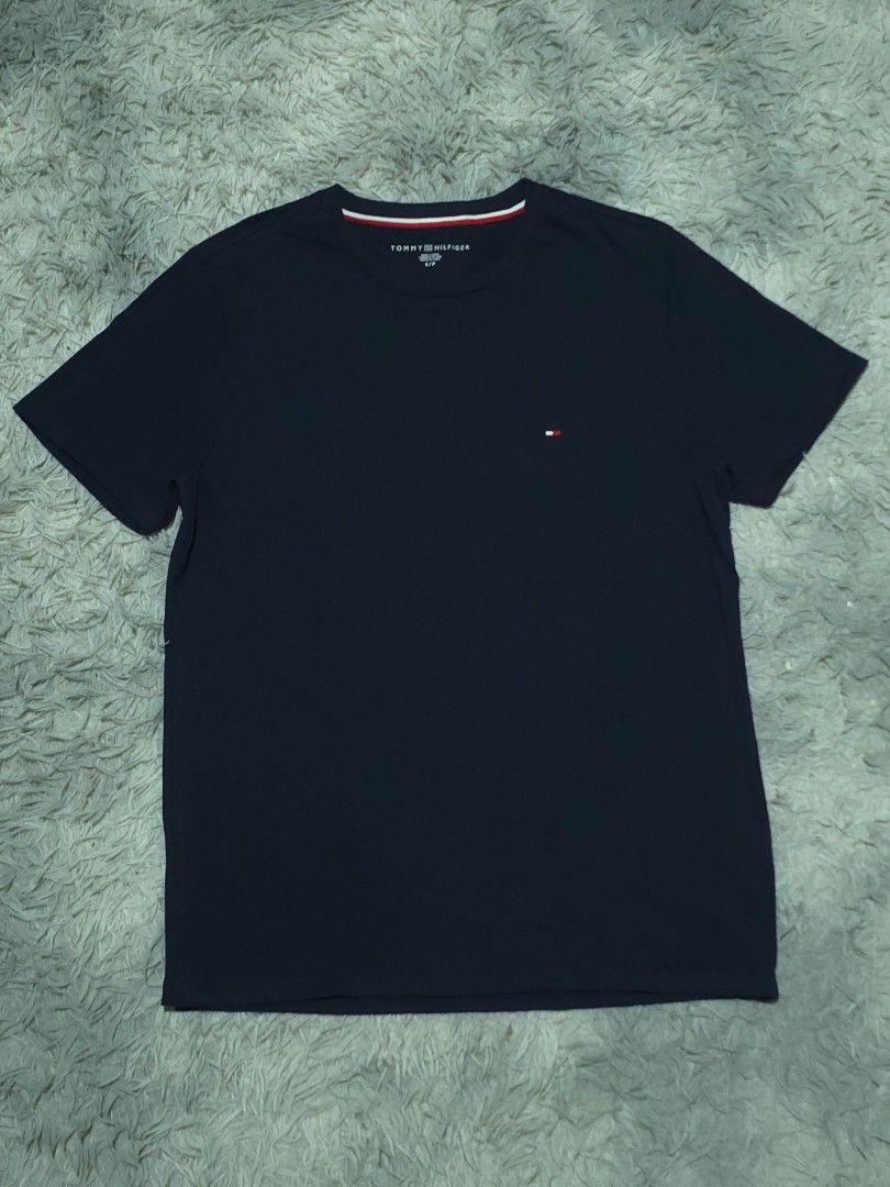 Tommy Hilfiger (Category: Tshirts & Polo Shirts ) located in Abulug. Submitted by humanwhosellthings (Listing ID 1461624769, Image 1). Description: TÒMMY HILFIGER ✅️Size: Small on tag fit to Medium ✅️Dimes: 20W x 27.5L ✅Condition: Like New ✅Issue: None ✅Color Rate: 10/10.
