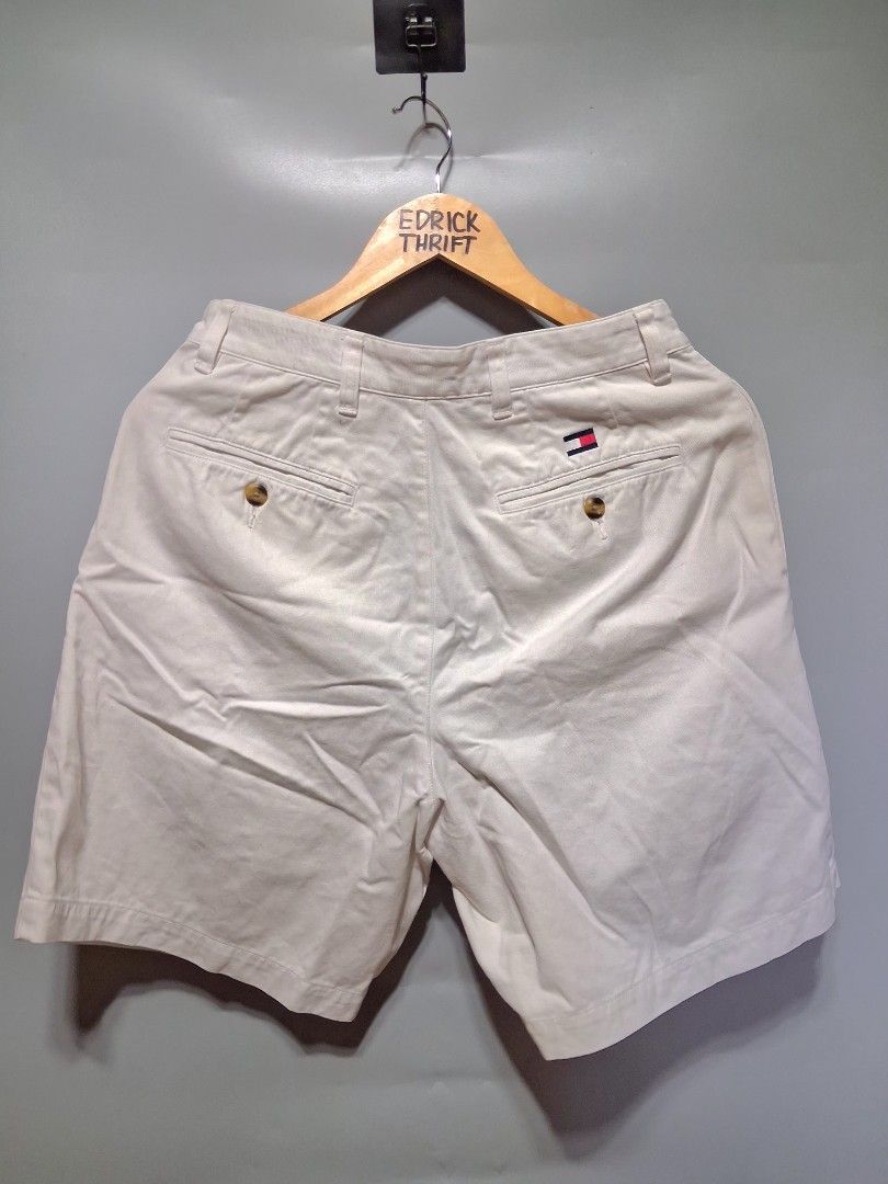 Tommy Hilfiger Beige Chino Shorts (Category: Activewear) located in Pamplona. Submitted by edrick_thrift (Listing ID 1461613547, Image 1). Description: -size 30 -length 20 -hem: 11 -white na white pa -Needs wash -issue washable dirt stain.