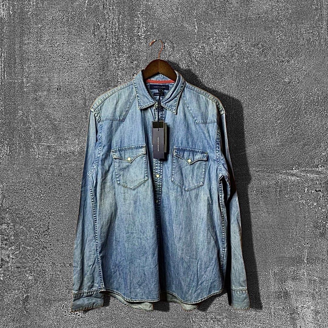 Tommy Hilfiger Denim Button down (Category: Formal Shirts) located in Quezon City. Submitted by donklasiko (Listing ID 1461582083, Image 1). Description: Condition: 9.5+/10 Pristine condition Issue: non Refer to the dimension 🤗 PM FOR MORE DETAILS NO RETURN, NO EXCHANGE & NO REFUND! ✅I ALSO ACCEPT TRADE/SWAP TO ANYTHING JUST DROP YOUR OFFER Please manage your expectations, this is a secondhand item. What you see is what you get 😊 💵MOP: GCASH, 