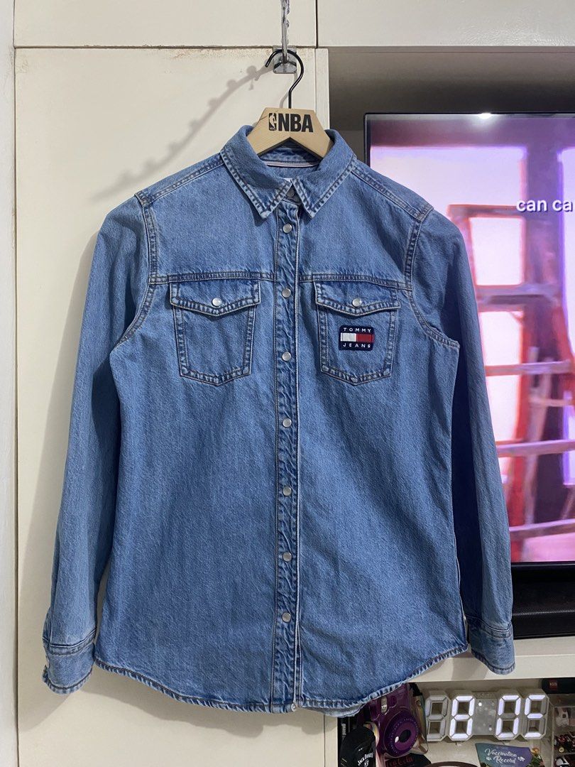 Tommy hilfiger denim jacket (Category: Coats, Jackets and Outerwear) located in Santa Maria. Submitted by jordangail (Listing ID 1461724902, Image 1). Description: Tommy hilfiger longsleeve denim 19x28 Xs on tag Excellent to as new 9.9/10 No issue Mine na Gcash Lbc Jnt God bless .