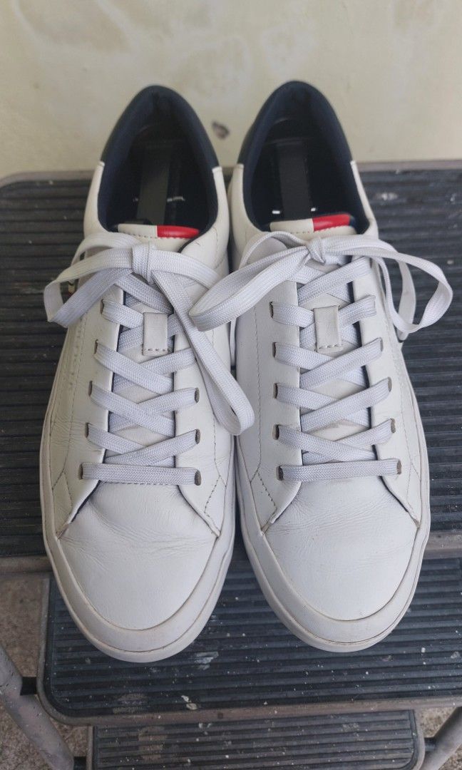 Tommy Hilfiger Size: 7.5 (Category: Sneakers) located in Manila. Submitted by bien_greatgoods (Listing ID 1461602268, Image 1). Description: .