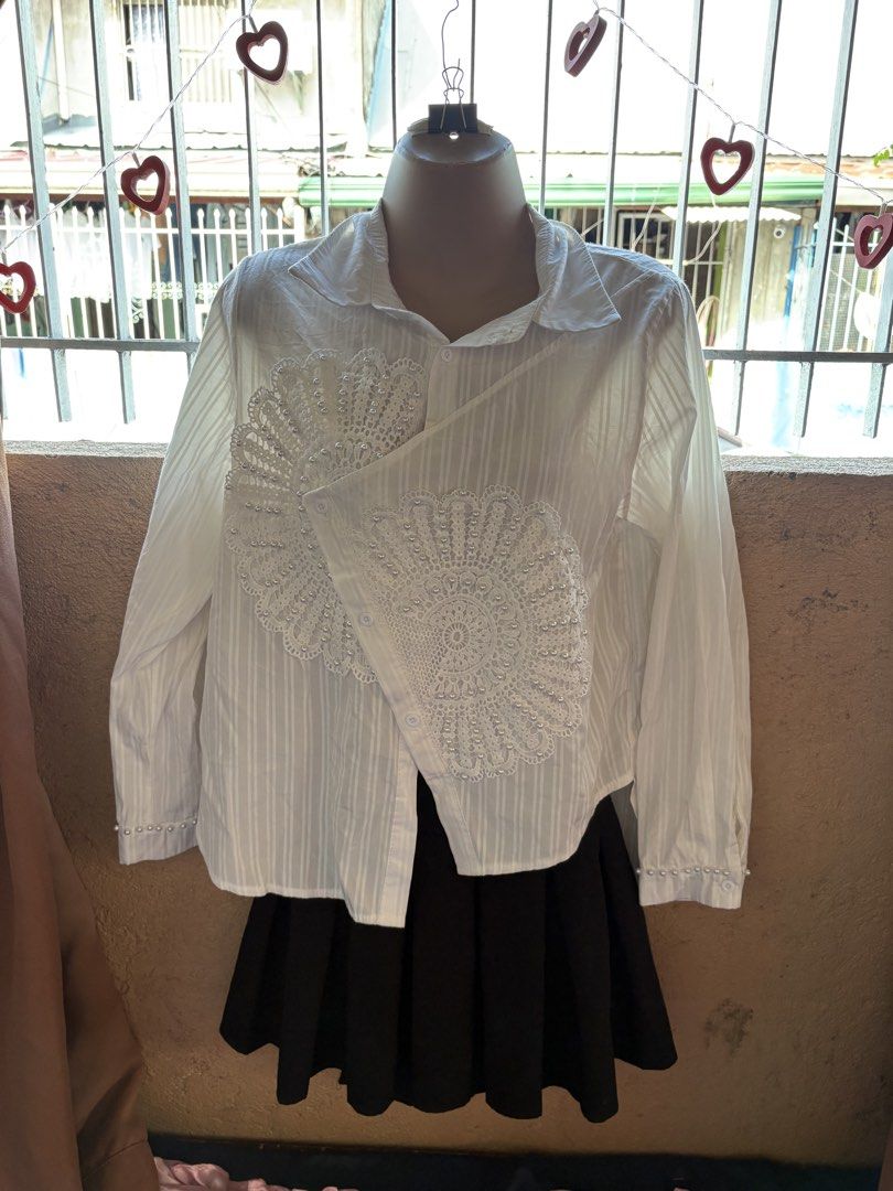 Tops (Category: Longsleeves) located in Santa Rosa. Submitted by simplesellerph (Listing ID 1461707170, Image 3). Description: .
