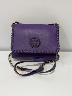 (Category: ) located in . Submitted by neafashionz (Listing ID 1461772236, Image 1). Description: .