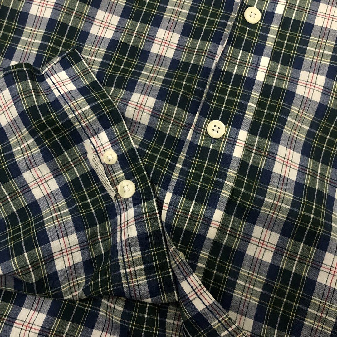 Towncraft Polo Shirt (Category: Formal Shirts) located in Angeles City. Submitted by gray_thrift8 (Listing ID 1461577319, Image 3). Description: Dimensions: 22.5 width 30 length No issue Need wash Pm!.
