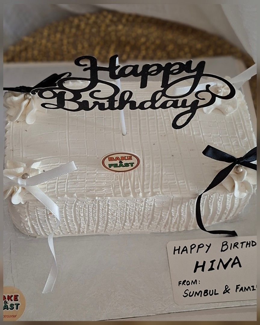Trending Rectangular cake (Category: Homemade Bakes) located in Singapore. Submitted by silentsea25 (Listing ID 1461577990, Image 2). Description: 1 kg trending rectangukar cake.