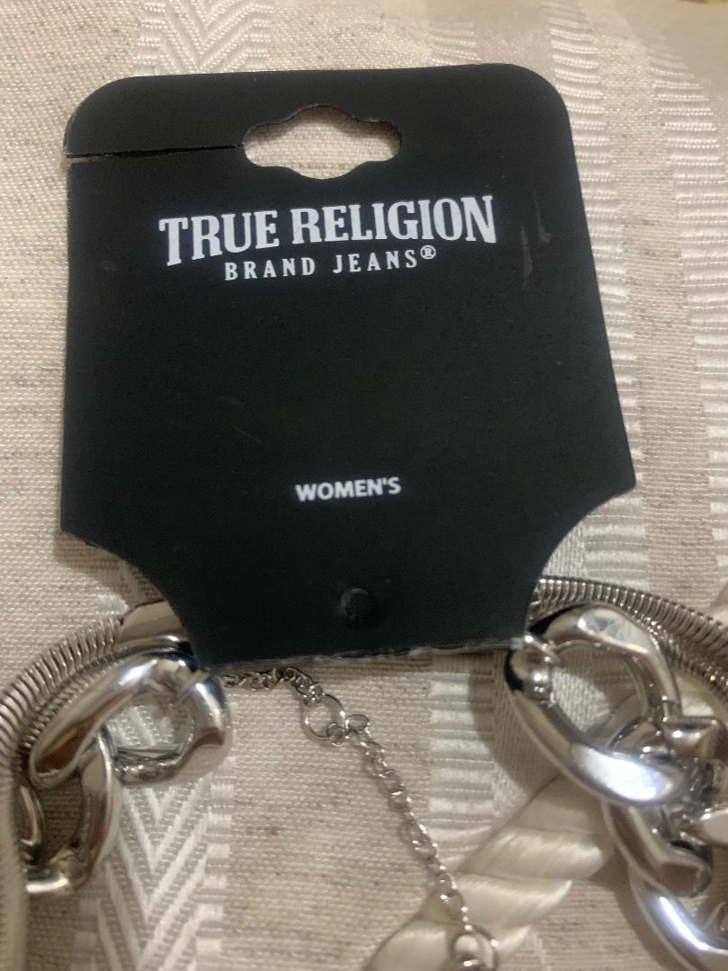 TRUE RELIGION Chunky layered necklace (Category: Necklaces) located in Dasmarinas. Submitted by fameandfad (Listing ID 1461772553, Image 2). Description: Brandnew Authentic True Religion layered necklace with Logo script featuring a chunky silver-toned chain with rhinestones Bought for 5k Never worn .