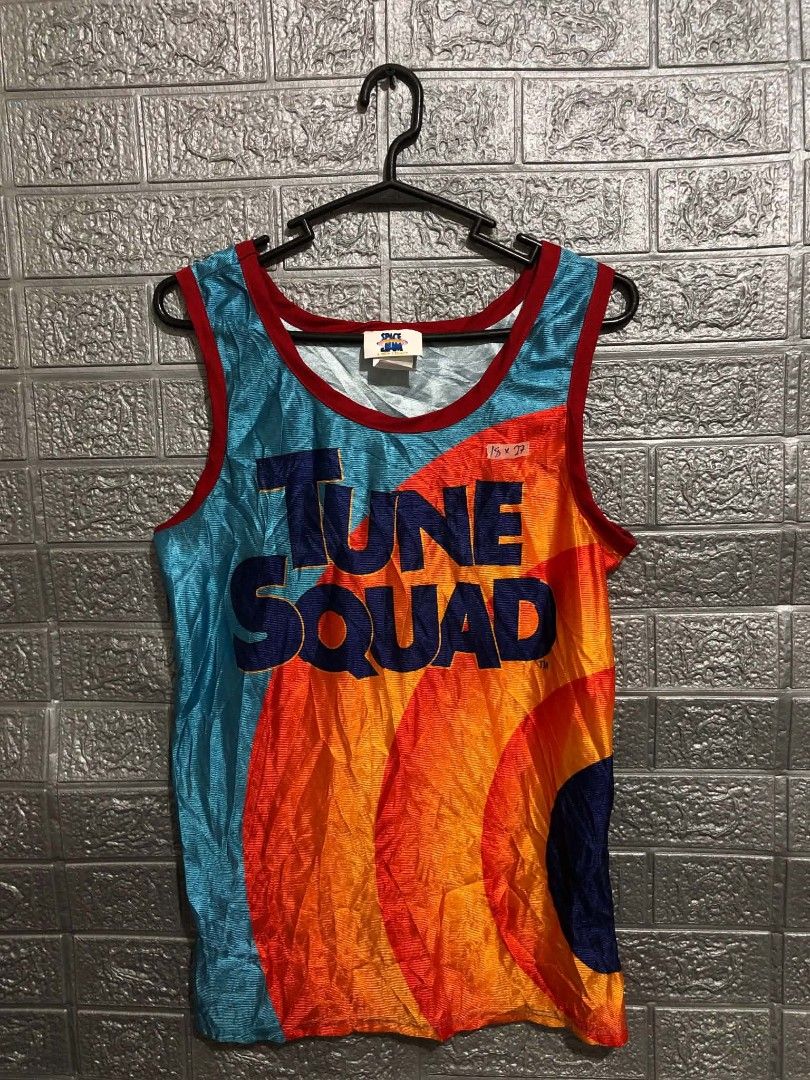Tune Squad Sando (Category: Activewear) located in Manila. Submitted by wildshark-33d3 (Listing ID 1461775680, Image 1). Description: Authentic Excellent condition Size Small Fit No issue.