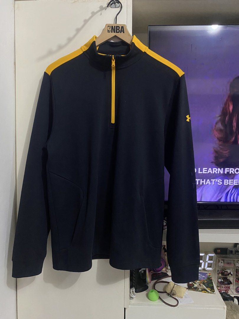 Under armour qzip jacket (Category: Coats, Jackets and Outerwear) located in Santa Maria. Submitted by jordangail (Listing ID 1461722560, Image 1). Description: Under armour quarter zip jacket Large on tag 23x29 9.9/10 Excellent condition No issue Mine na Gcash Lbc Jnt God bless.
