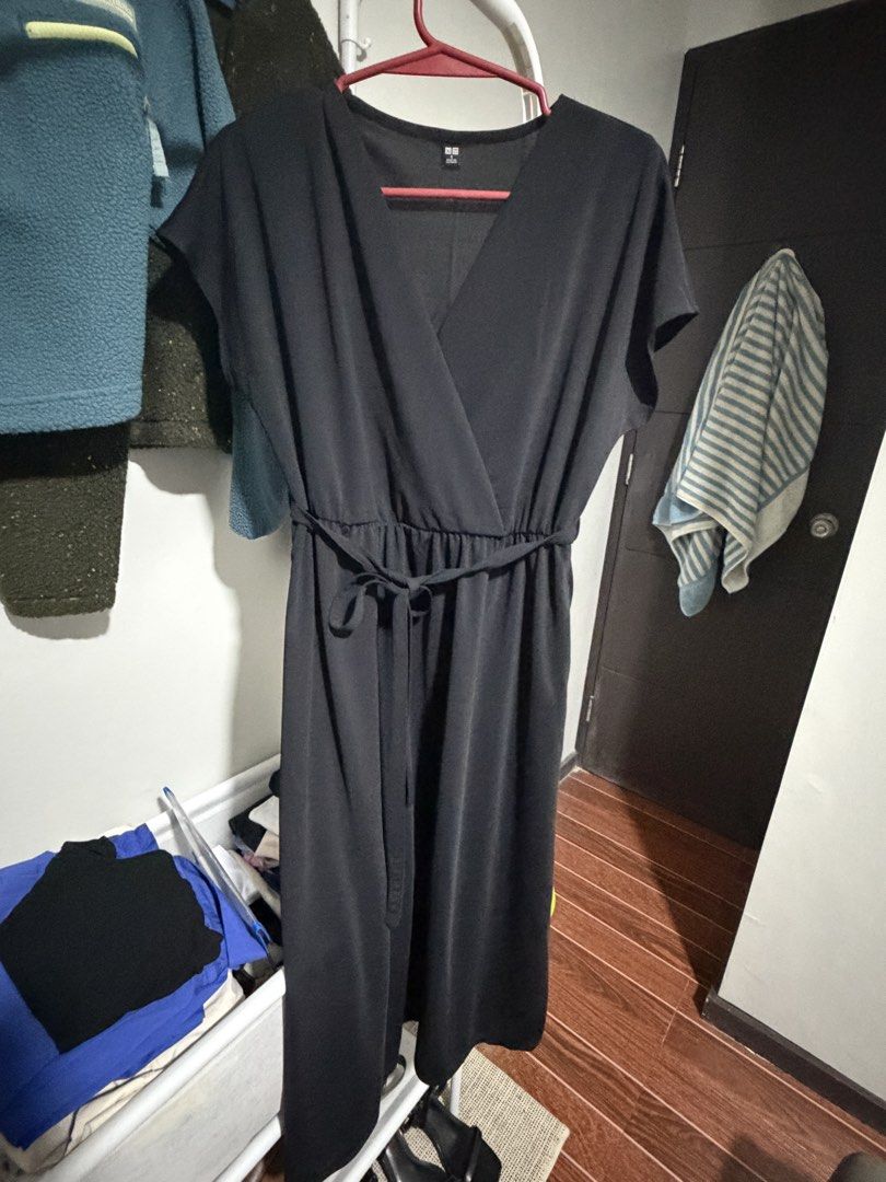 Uniqlo Dress (Category: Dresses) located in Tarlac. Submitted by shopaholic924 (Listing ID 1461573461, Image 1). Description: Like new With pockets.